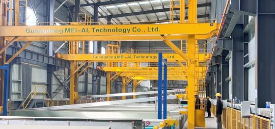 Хорошая цена Автоматическая линия производства алюминиевого анодирования 800 т/месяц с настраиваемыми размерами 1-6500 мм и превосходным оборудованием для обработки поверхности с устойчивостью к абразии онлайн